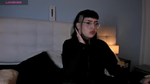 Snapshot of cintya_kors chatting on 01-21-25, 02:33 Cintya online show from 01-21-25, 02:33