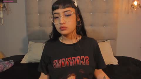 Snapshot of cintya_kors chatting on 01-25-25, 02:26 Cintya online show from 01-25-25, 02:26