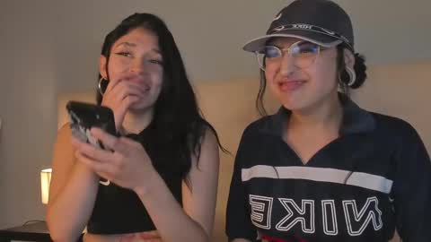 Snapshot of cintya_kors chatting on 03-08-25, 02:12 Cintya online show from 03-08-25, 02:12