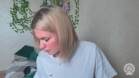 karina online show from 09-19-25, 09:43