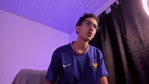 Snapshot of cj_davis1 chatting on 11-09-25, 08:23 cj_davis1 online show from 11-09-25, 08:23