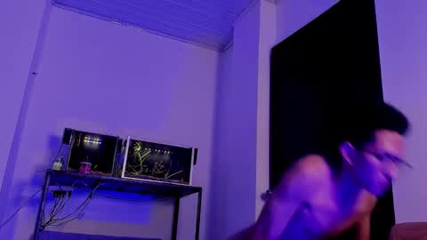 Snapshot of cj_davis1 chatting on 11-25-25, 02:00 cj_davis1 online show from 11-25-25, 02:00