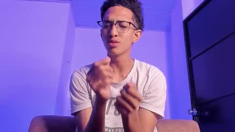 Snapshot of cj_davis1 chatting on 12-01-25, 01:27 cj_davis1 online show from 12-01-25, 01:27