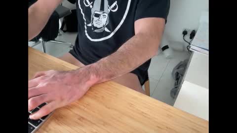 Snapshot of cjamie chatting on 02-04-25, 10:21 cjamie online show from 02-04-25, 10:21