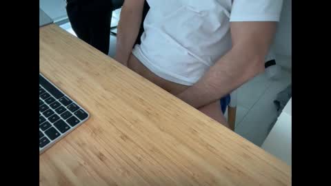 Snapshot of cjamie chatting on 02-20-25, 10:59 cjamie online show from 02-20-25, 10:59