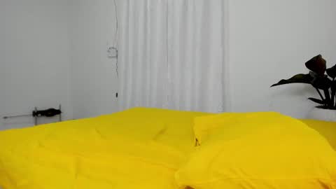 Snapshot of claimom chatting on 02-28-25, 03:37 Claimom online show from 02-28-25, 03:37