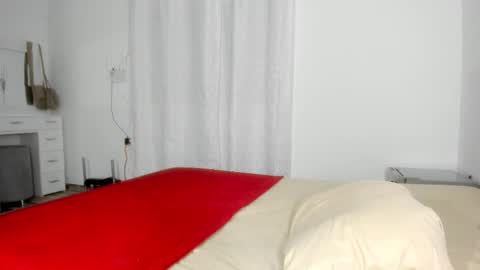 Snapshot of claimom chatting on 10-04-25, 01:47 Claimom online show from 10-04-25, 01:47