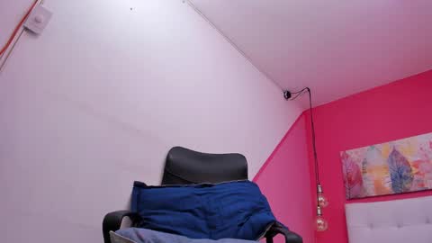 claire aristizabal online show from 02-21-25, 09:56