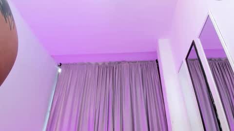 claire aristizabal online show from 12-04-25, 08:28