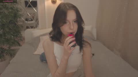 Claire Bennett online show from 09-16-25, 11:06