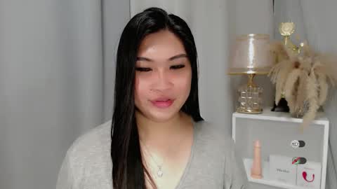 CLAIRE online show from 05-22-26, 06:53
