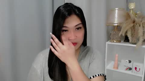 CLAIRE online show from 05-23-26, 04:29