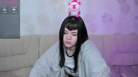 Claire Faers online show from 05-18-26, 04:07