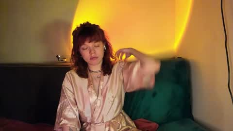 Snapshot of clancyosbourne chatting on 12-10-24, 12:39 Clancy online show from 12-10-24, 12:39