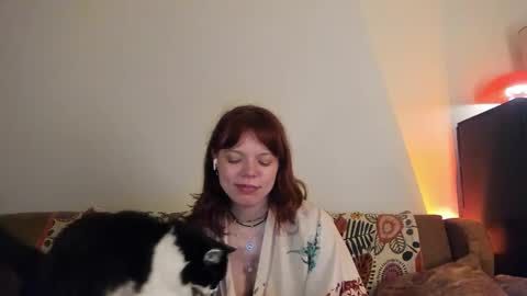 Snapshot of clancyosbourne chatting on 01-28-25, 08:47 Clancy online show from 01-28-25, 08:47