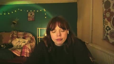 Snapshot of clancyosbourne chatting on 02-20-25, 01:03 Clancy online show from 02-20-25, 01:03