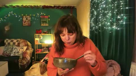 Clancy online show from 12-17-25, 07:09