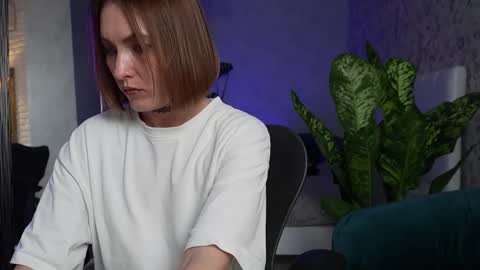 Clara online show from 11-29-25, 07:06