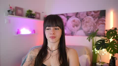 Clara online show from 04-02-26, 08:34