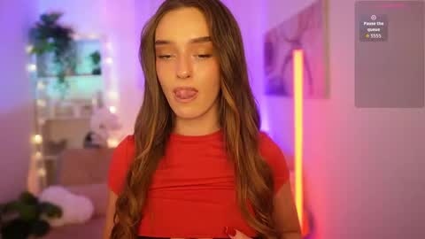 Clara smile online show from 03-06-26, 08:27