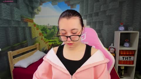 clarabenson online show from 12-03-25, 08:29