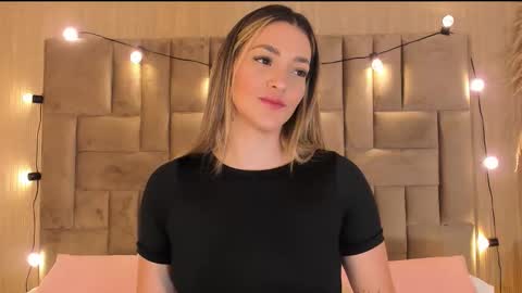 Snapshot of claradelmar_ chatting on 11-27-25, 10:28 Clara del mar online show from 11-27-25, 10:28