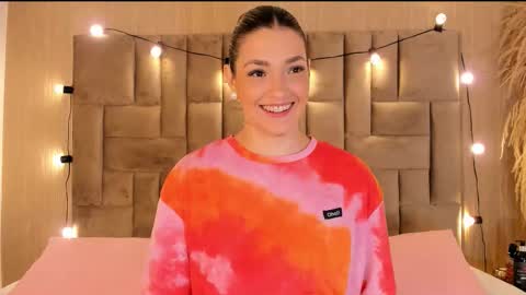 Snapshot of claradelmar_ chatting on 11-28-25, 10:40 Clara del mar online show from 11-28-25, 10:40