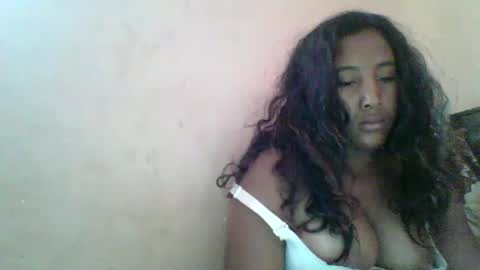 Clarah0123 online show from 01-16-25, 12:20