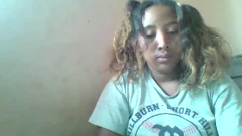 Clarah0123 online show from 02-17-25, 07:37