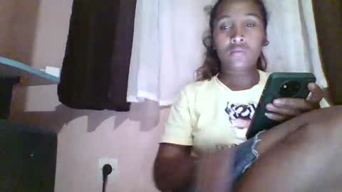 Clarah0123 online show from 12-01-25, 08:36