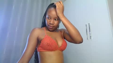 Snapshot of clarah11 chatting on 11-07-25, 07:14 clara11 online show from 11-07-25, 07:14