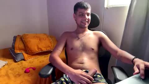 Snapshot of clarentz_baileys chatting on 04-27-26, 08:29 Clarentz bby online show from 04-27-26, 08:29