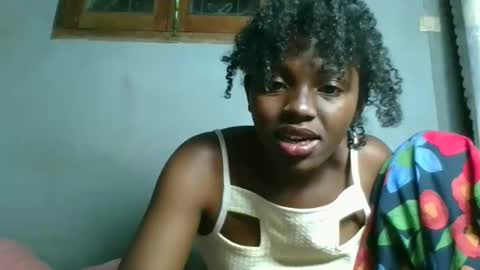 clarisse98 online show from 10-16-25, 05:58