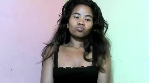 Snapshot of clarissezz chatting on 05-21-26, 05:47 clarissezz online show from 05-21-26, 05:47