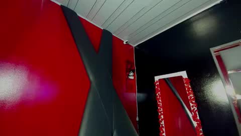 Snapshot of clarita_hills chatting on 02-23-26, 07:00 Clarita hill online show from 02-23-26, 07:00