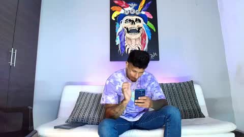 Juanpaindependent model online show from 01-12-25, 12:01