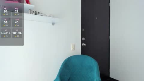 Snapshot of clark_bostom chatting on 09-15-25, 02:39 clark online show from 09-15-25, 02:39