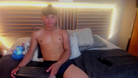 Snapshot of clark_ken1 chatting on 03-16-26, 09:19 clar online show from 03-16-26, 09:19