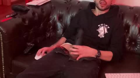 Snapshot of clarkent20 chatting on 12-10-24, 05:22 Clark online show from 12-10-24, 05:22