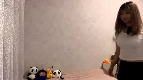 Lara online show from 11-15-25, 06:48