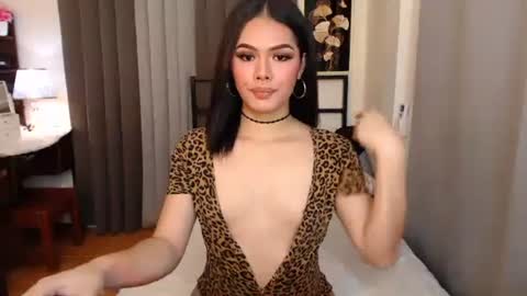 Snapshot of classy_maika chatting on 10-30-25, 06:04 maika online show from 10-30-25, 06:04