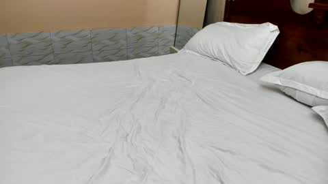 Snapshot of classyhornybabe chatting on 07-13-26, 10:40 Angel online show from 07-13-26, 10:40