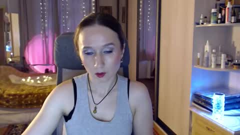 classyinna online show from 11-14-25, 10:03