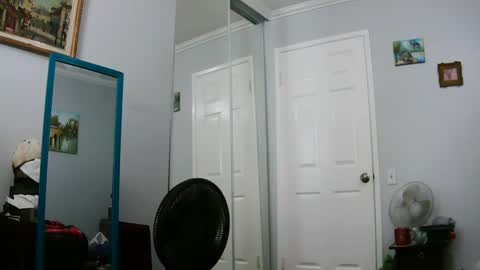 Snapshot of claudia1964 chatting on 02-22-25, 03:58 Claudia online show from 02-22-25, 03:58