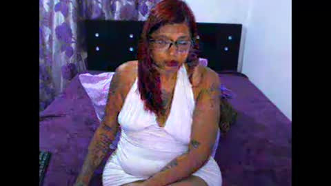 Snapshot of claudine_valencia chatting on 05-10-26, 05:29 claudine valencia online show from 05-10-26, 05:29