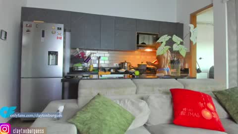 Snapshot of claytonburgues chatting on 12-14-24, 10:18 claytonburgues online show from 12-14-24, 10:18