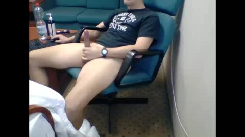 Snapshot of clayyalc2 chatting on 02-20-25, 11:32 clayyalc2 online show from 02-20-25, 11:32