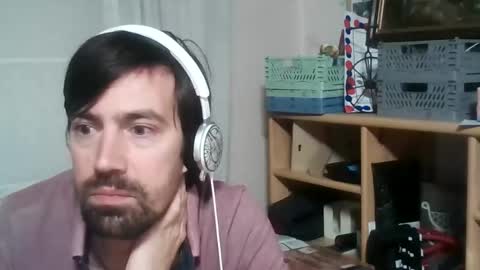 Snapshot of cleanwave chatting on 10-04-25, 10:30 cleanwave online show from 10-04-25, 10:30