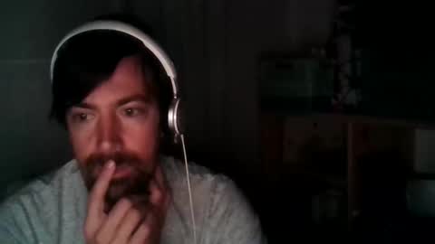 Snapshot of cleanwave chatting on 10-13-25, 01:49 cleanwave online show from 10-13-25, 01:49