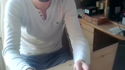 Snapshot of cleanwave chatting on 11-06-25, 07:53 cleanwave online show from 11-06-25, 07:53